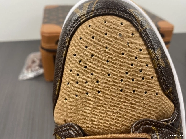 Top AIR O-W JORDAN Low (WITH -LouiV 1 CASE) 1006